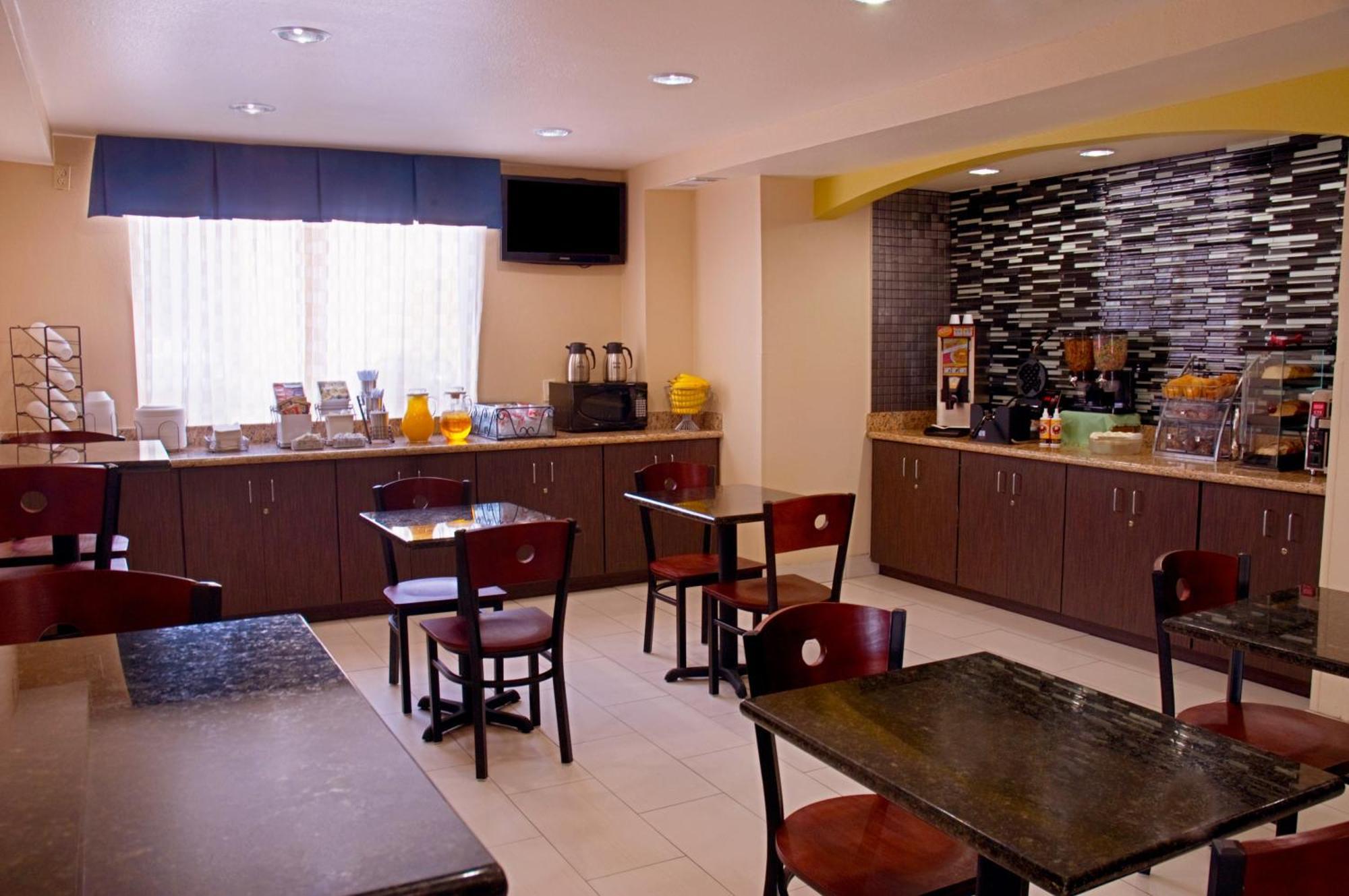 Super 8 By Wyndham Irving/Dfw Apt/North Exterior foto